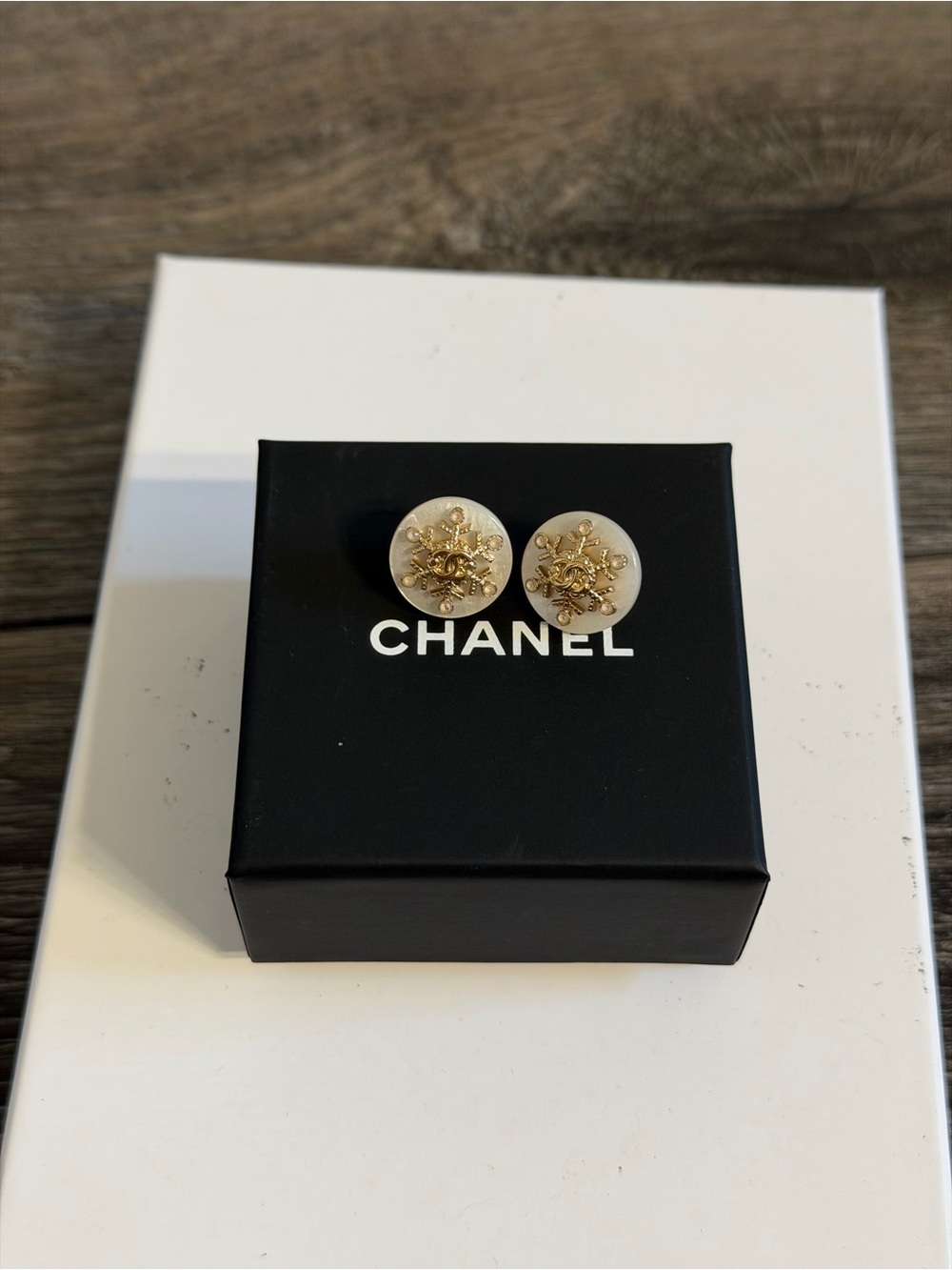 CHANEL Gold Snowflake CC White Circle Earrings